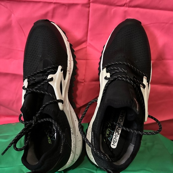 Sketchers X Goodyear Mens Size 10 - Picture 3 of 6